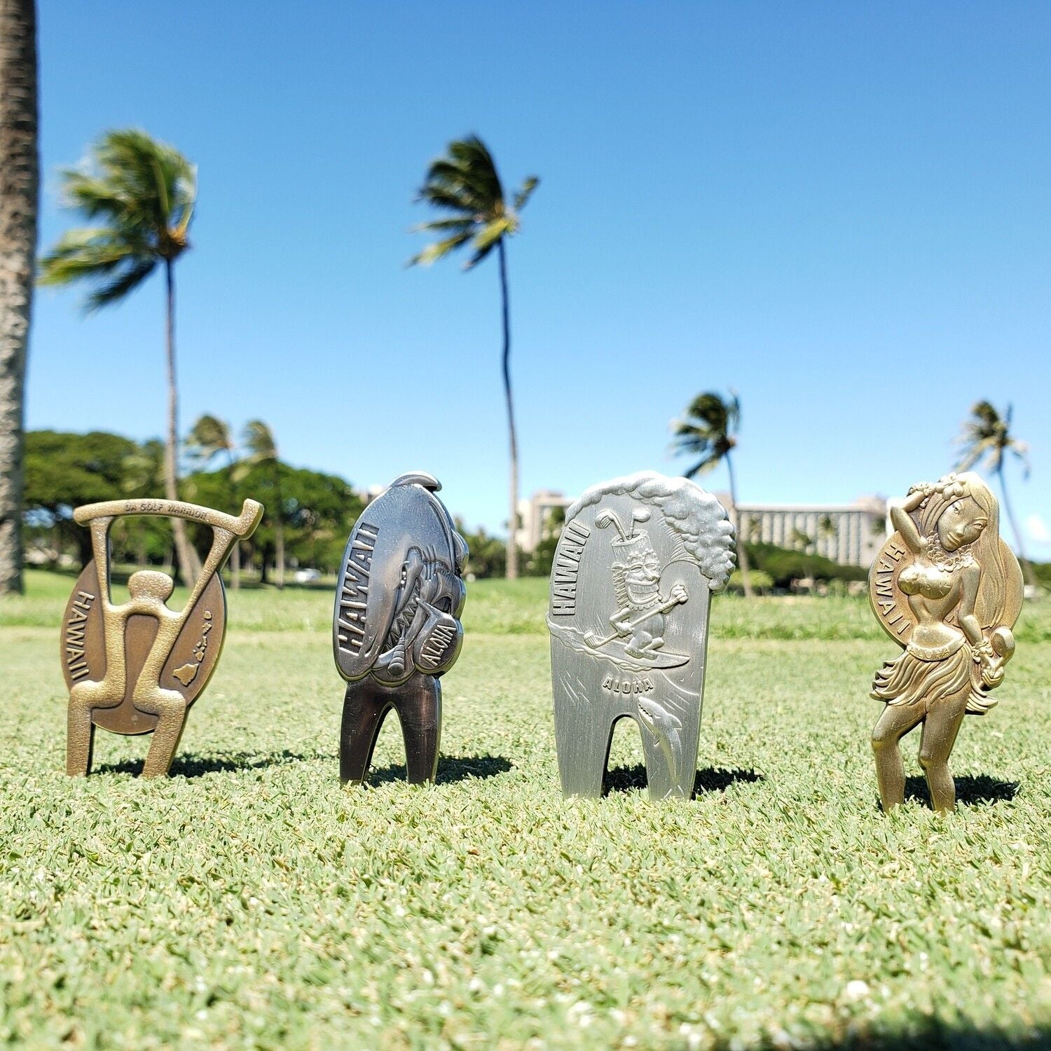 Golf with Aloha Divot Tool